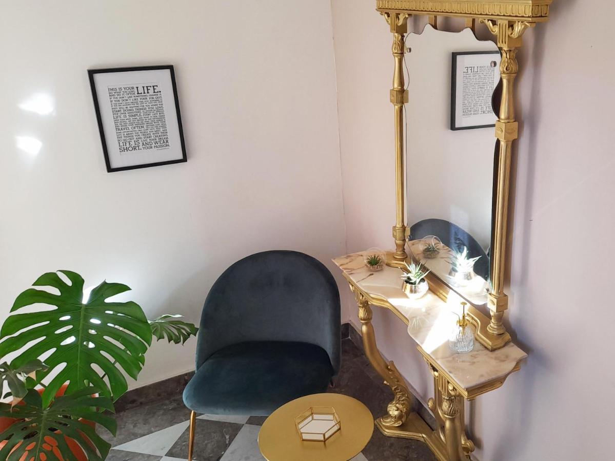 Apartment Terrace With View Attic In Old Town Ballarhome Palermo